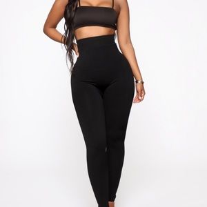 Fashion Nova Fleece Lined Leggings NWT OS